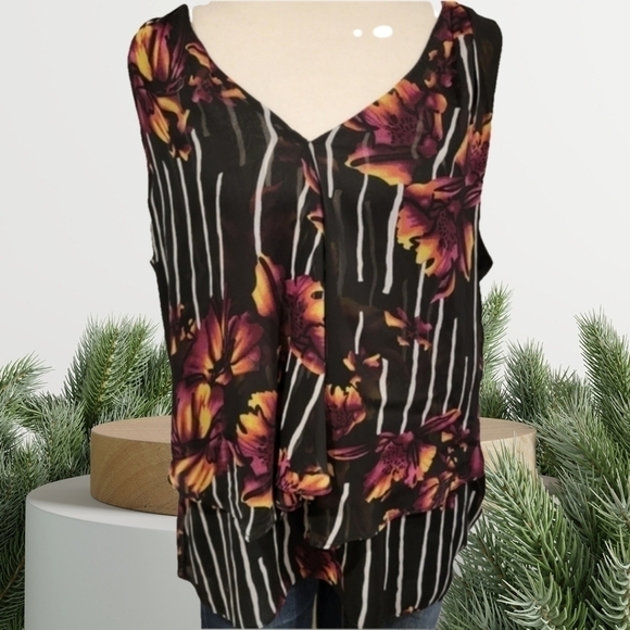 Milano Sleeveless Open Flap Floral/Striped Flowy Top Size L - Picture 3 of 10